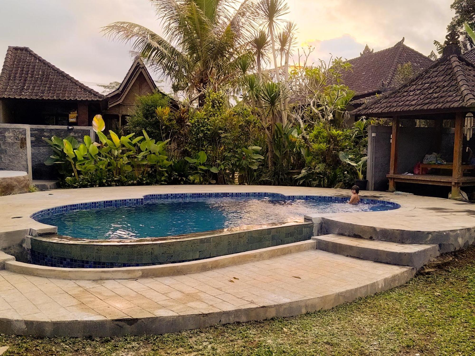 Апартаменты Tangkas House Tampaksiring Экстерьер фото